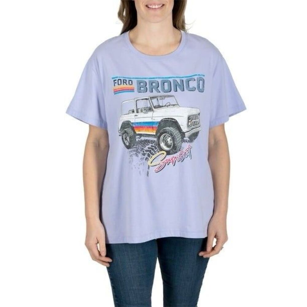 Licensed Women's Relaxed Fit Vehicles Graphic Short Sleeve Tee Size L